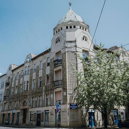 Dozsa Apartman セゲド エクステリア 写真