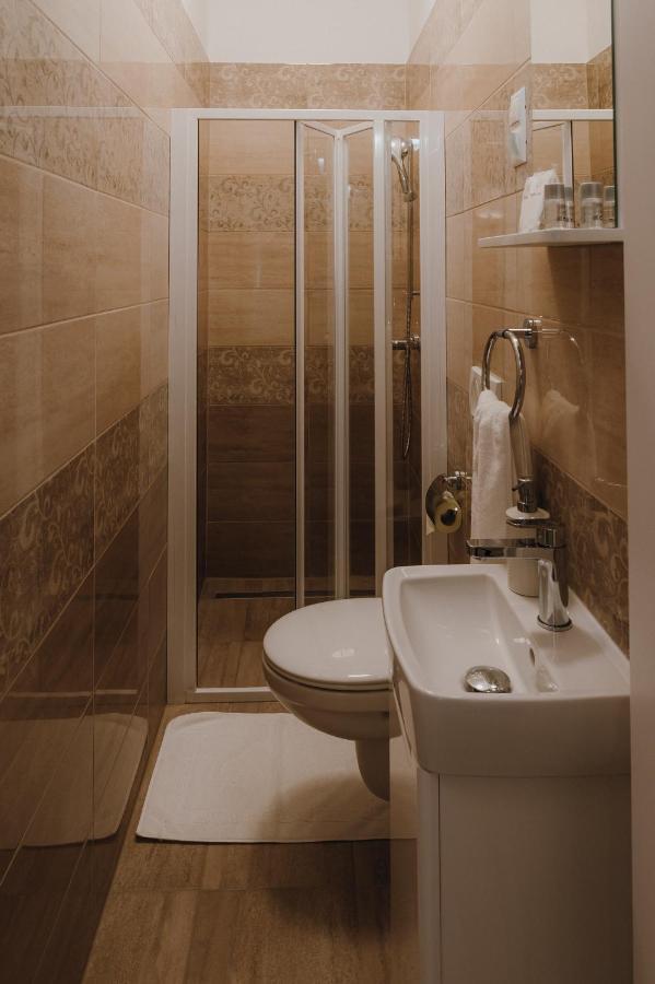 Dozsa Apartman セゲド エクステリア 写真