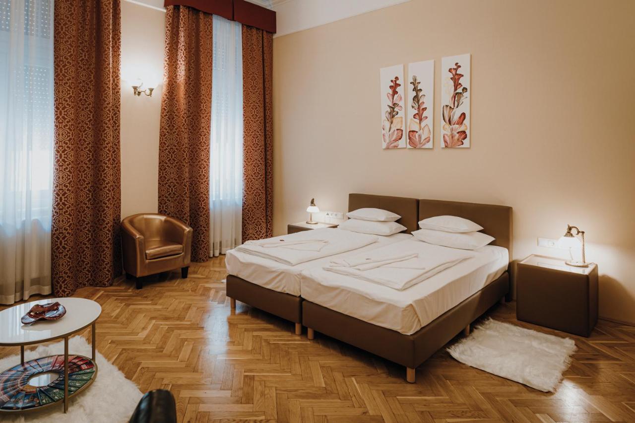 Dozsa Apartman セゲド エクステリア 写真
