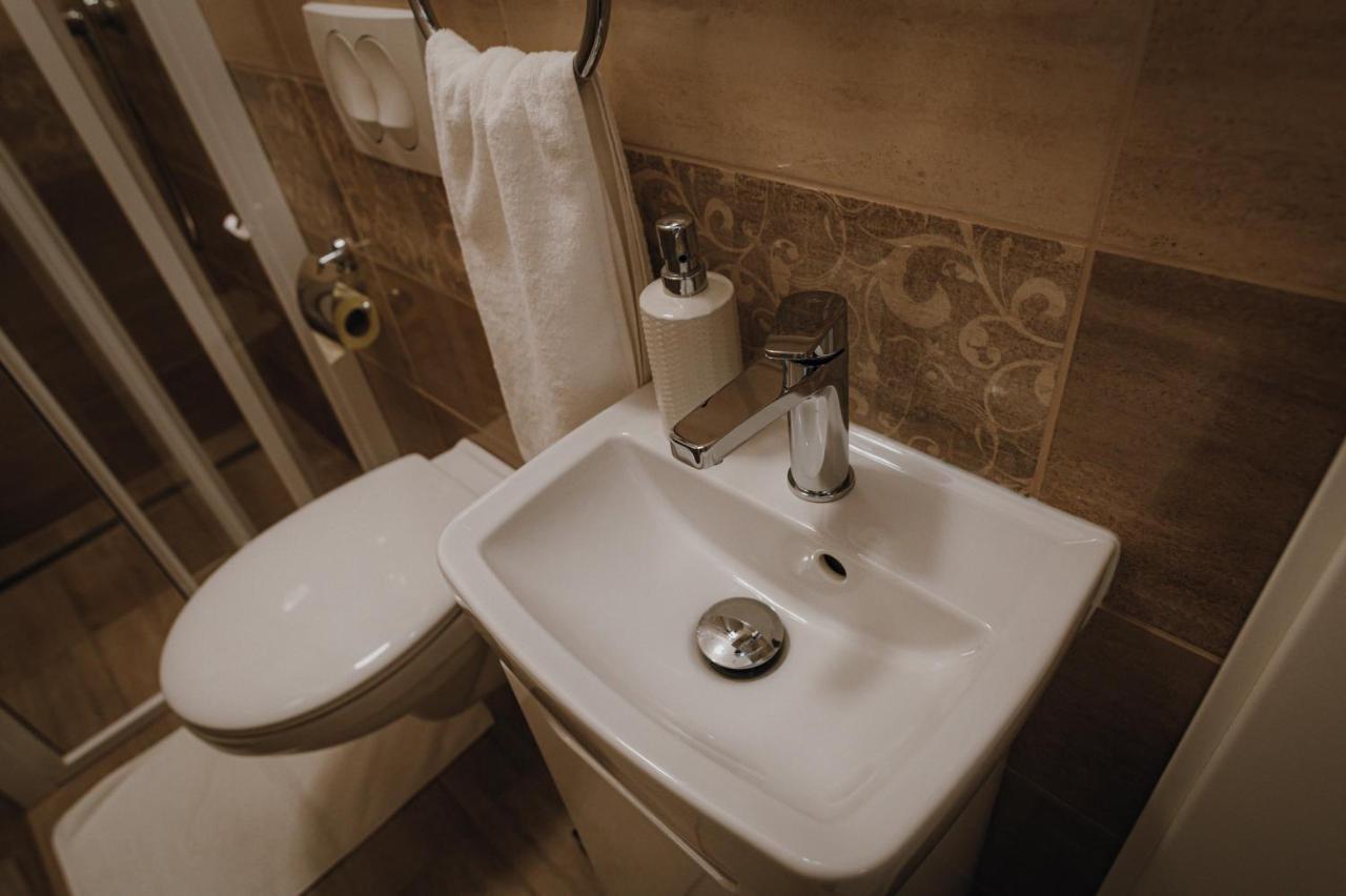 Dozsa Apartman セゲド エクステリア 写真